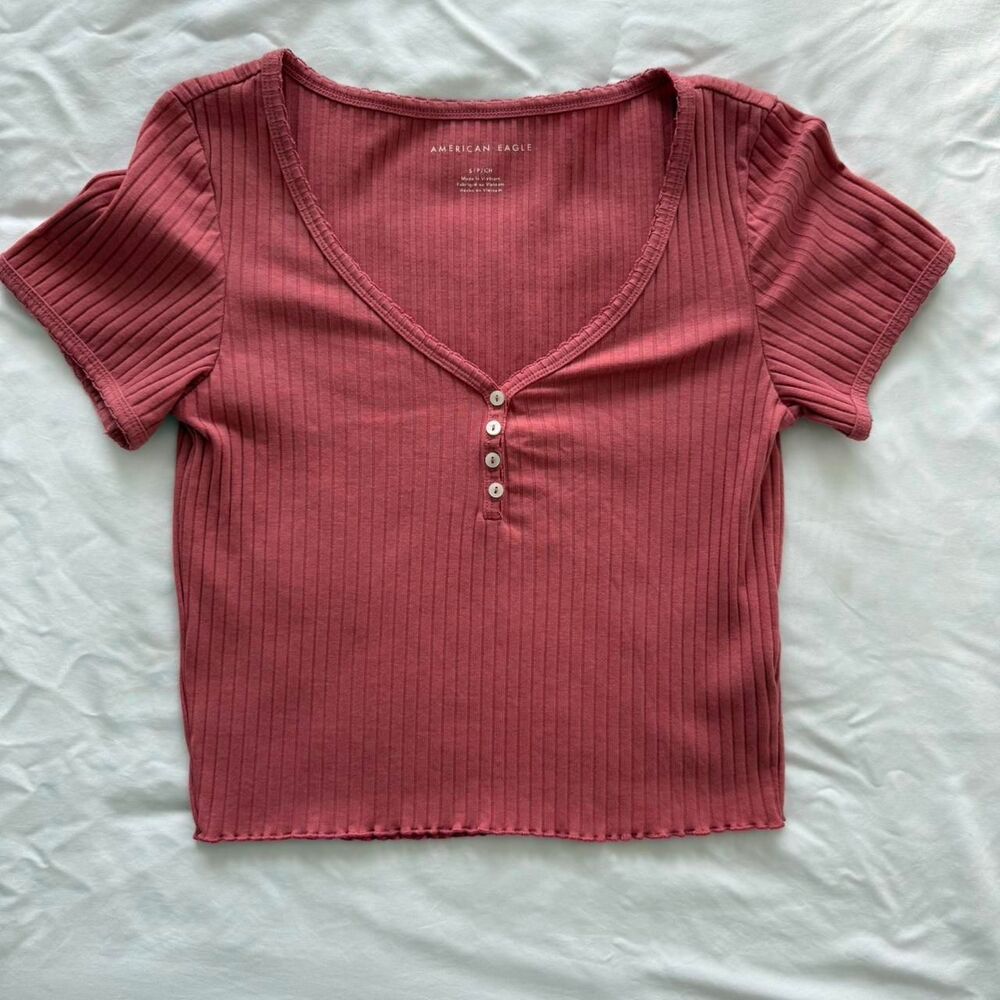 American Eagle Women's Red Crop-top